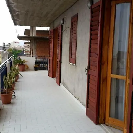 Apartamento Casa Armando Roccalumera